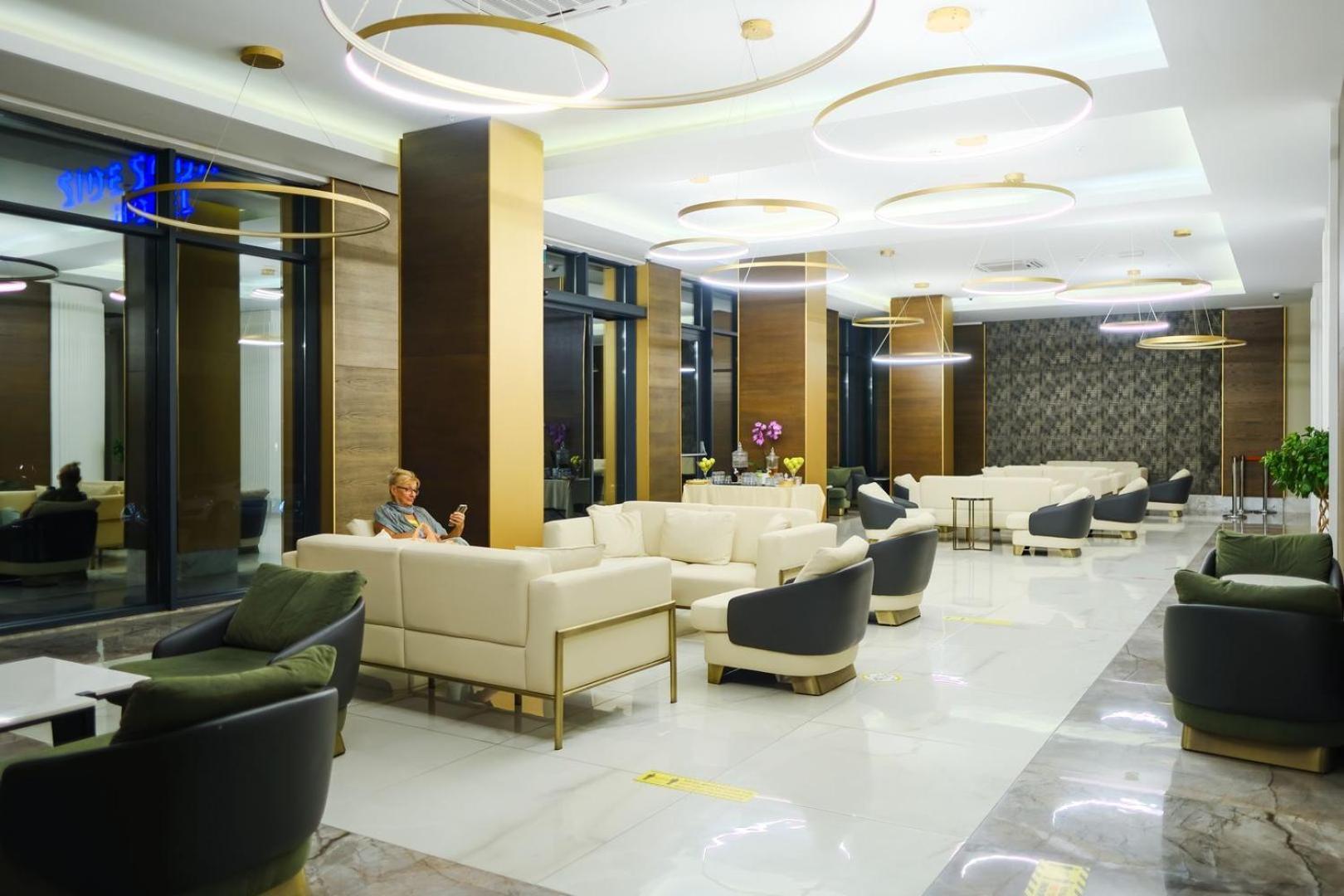 Side Square Hotel Exterior photo